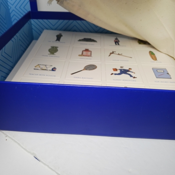 Agatha Christie Bingo 2022 Board Game Open Box New Complete - Picture 4 of 6